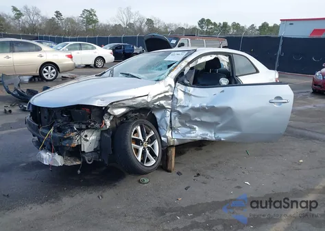 2010 Kia Forte Koup Sx z USA, uszkodzony, nr VIN KNAFW6A31A5179154